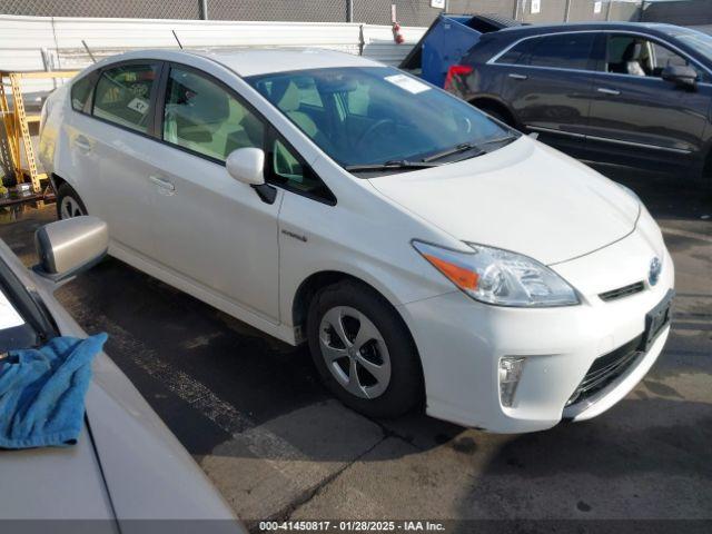  Salvage Toyota Prius