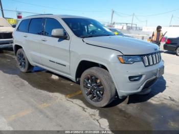  Salvage Jeep Grand Cherokee