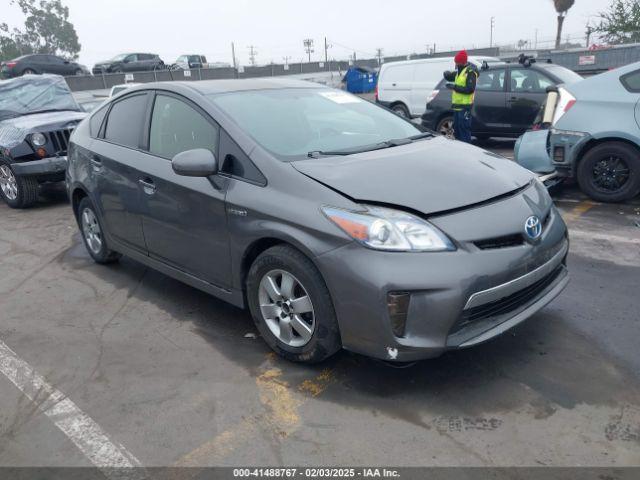  Salvage Toyota Prius