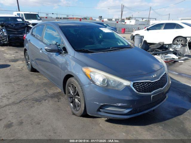  Salvage Kia Forte