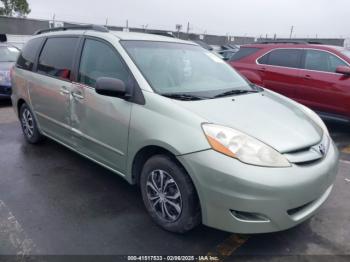  Salvage Toyota Sienna