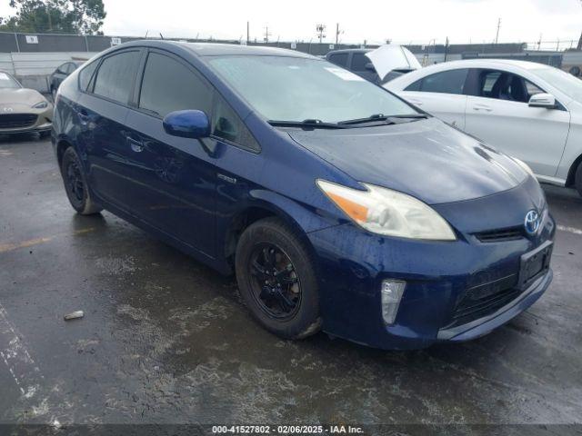  Salvage Toyota Prius