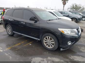  Salvage Nissan Pathfinder