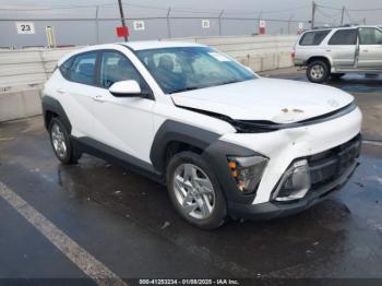  Salvage Hyundai KONA