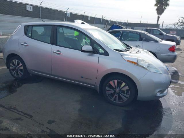  Salvage Nissan LEAF