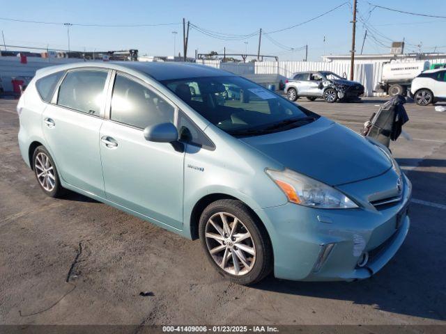  Salvage Toyota Prius v