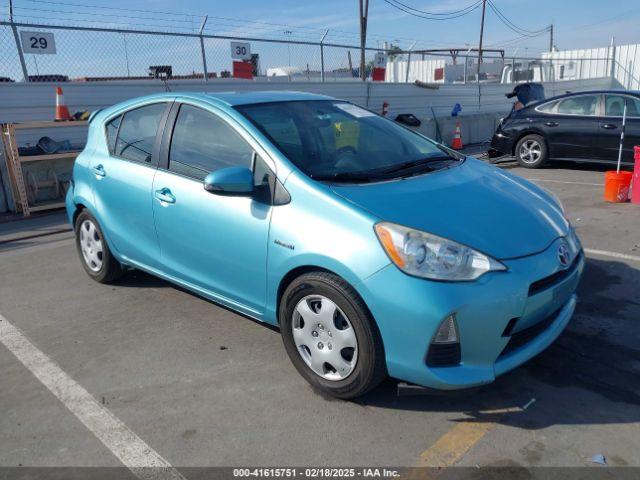  Salvage Toyota Prius c