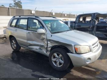  Salvage Toyota Highlander