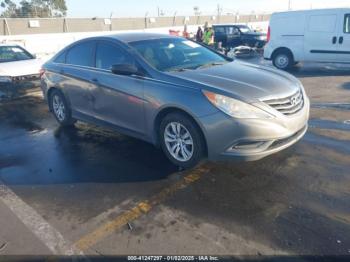  Salvage Hyundai SONATA