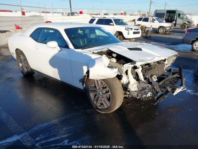  Salvage Dodge Challenger