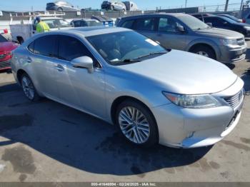  Salvage Lexus Es