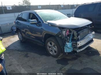  Salvage Toyota RAV4