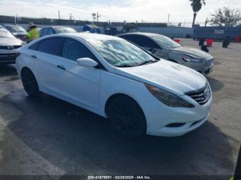  Salvage Hyundai SONATA