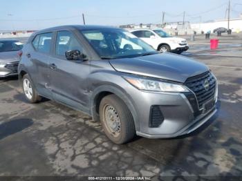  Salvage Nissan Kicks