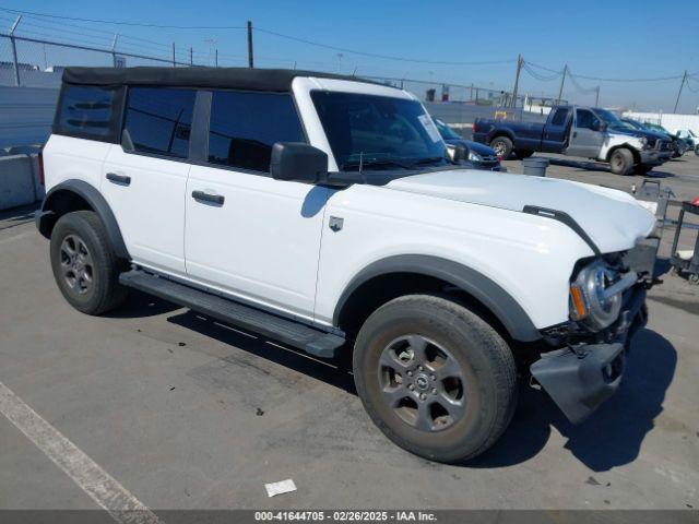  Salvage Ford Bronco