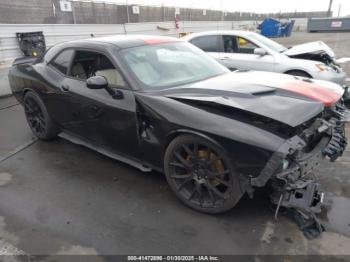  Salvage Dodge Challenger