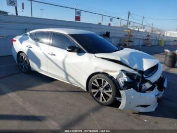  Salvage Nissan Maxima