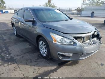  Salvage Nissan Altima