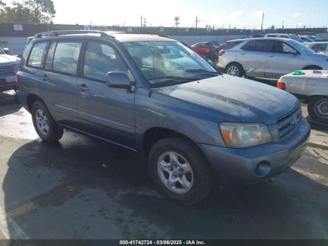  Salvage Toyota Highlander