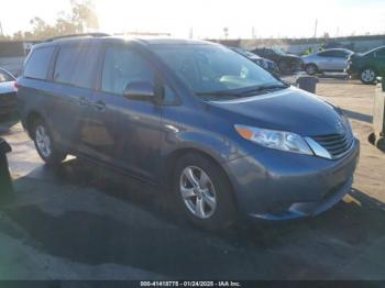  Salvage Toyota Sienna