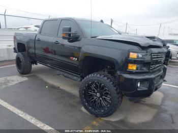  Salvage Chevrolet Silverado 2500