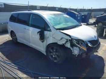  Salvage Toyota Sienna