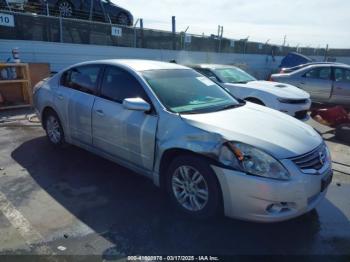  Salvage Nissan Altima