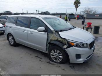  Salvage Kia Sedona