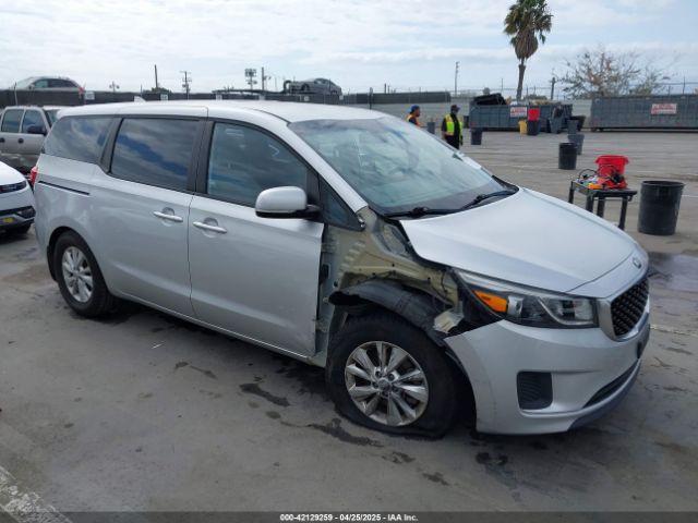  Salvage Kia Sedona