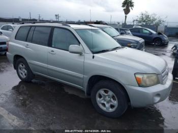  Salvage Toyota Highlander