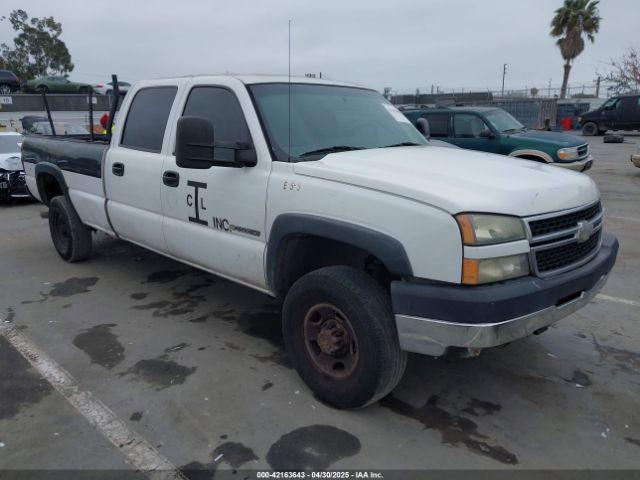 Salvage Chevrolet Silverado 2500