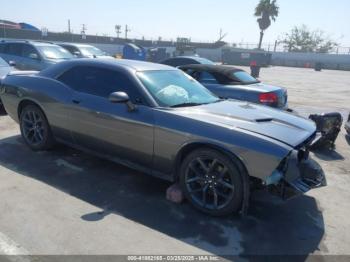  Salvage Dodge Challenger