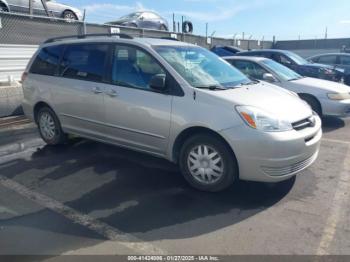  Salvage Toyota Sienna