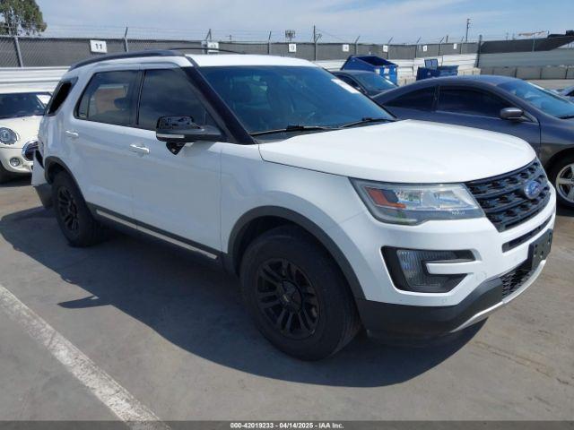  Salvage Ford Explorer