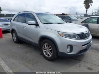  Salvage Kia Sorento