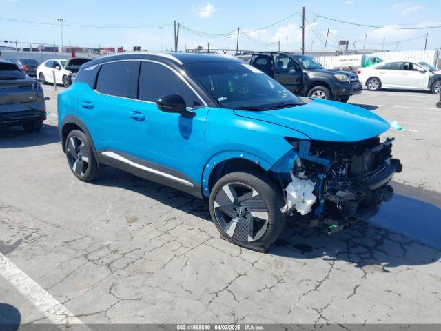  Salvage Nissan Kicks
