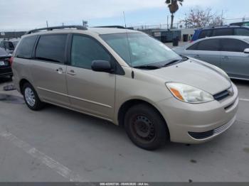  Salvage Toyota Sienna