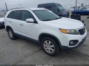  Salvage Kia Sorento