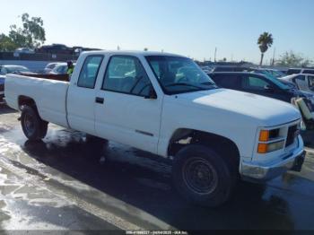  Salvage GMC Sierra 2500
