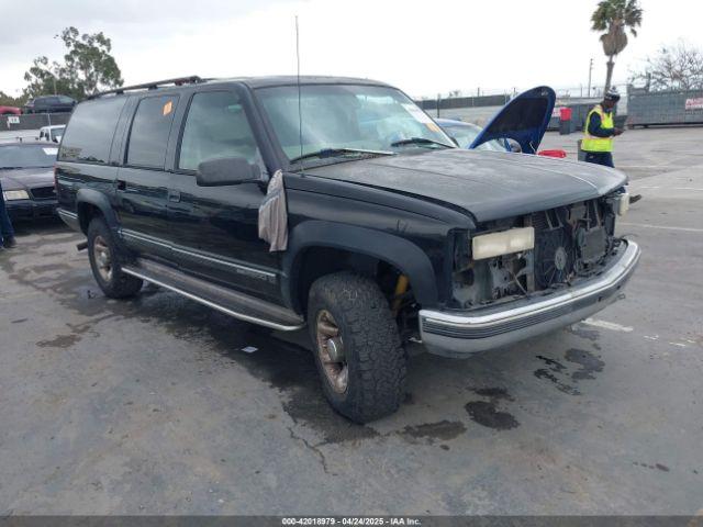  Salvage GMC Suburban 2500