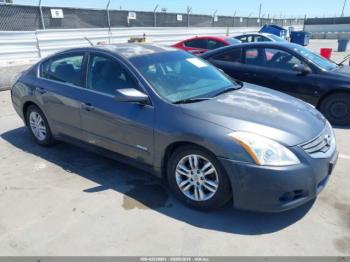  Salvage Nissan Altima