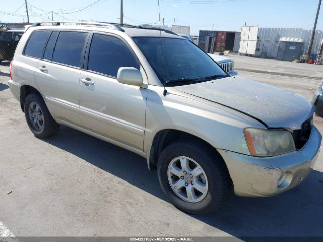  Salvage Toyota Highlander