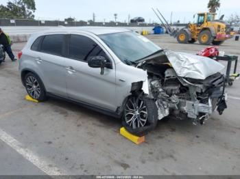  Salvage Mitsubishi Outlander
