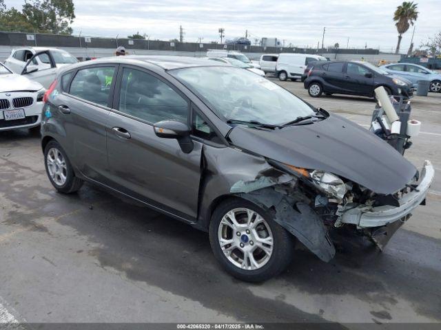 Salvage Ford Fiesta