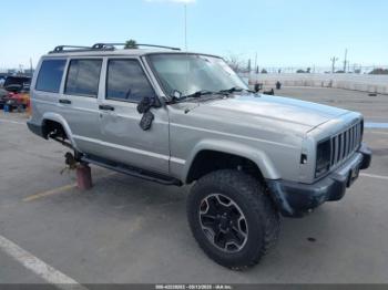  Salvage Jeep Cherokee