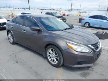  Salvage Nissan Altima