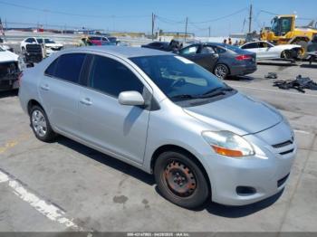  Salvage Toyota Yaris