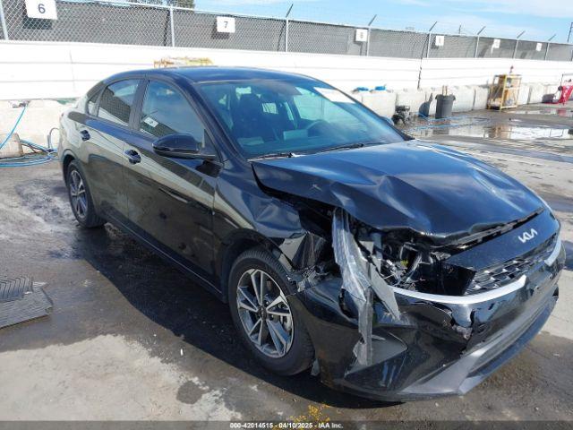  Salvage Kia Forte