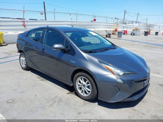  Salvage Toyota Prius