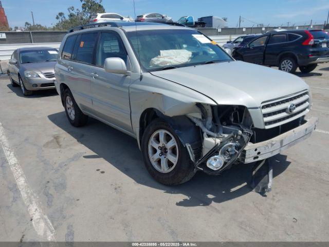 Salvage Toyota Highlander
